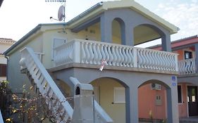 Pahert Beach Apartment